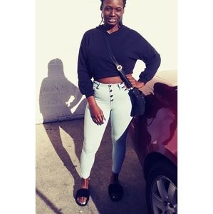 Meet your Posher, Latoya